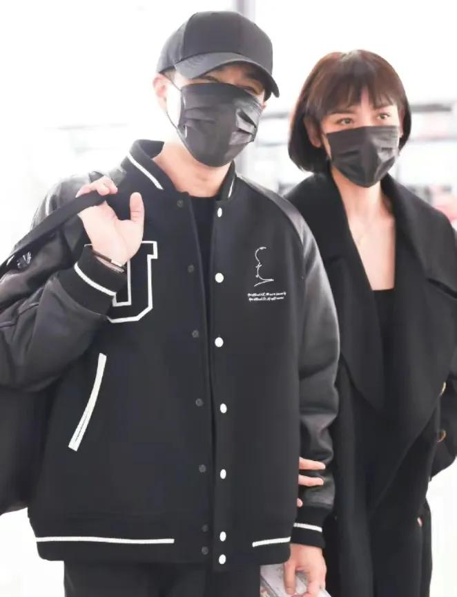 杨幂和父母去看糯米,杨幂回香港看望女儿小糯米