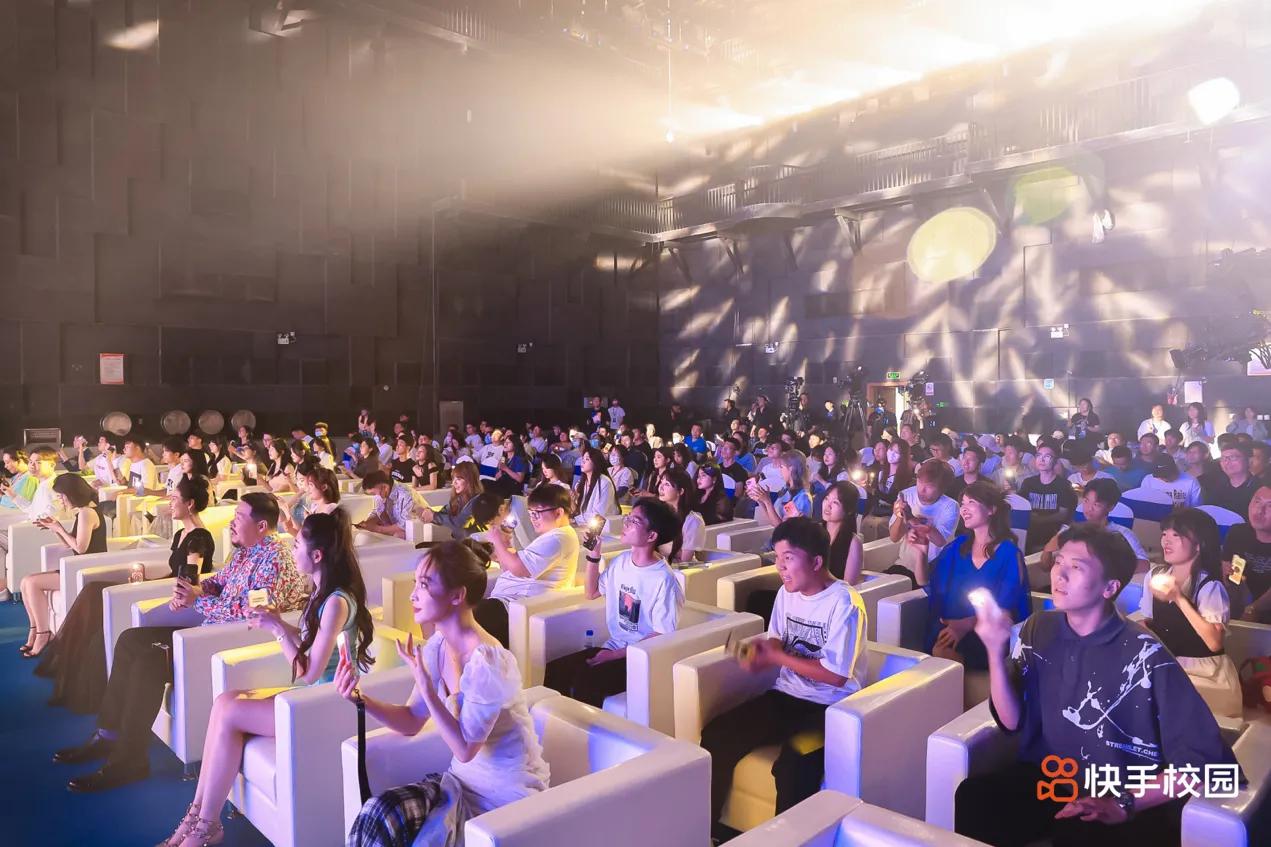 快手视频大赛冠军,快手校园视频创意大赛将走进高校