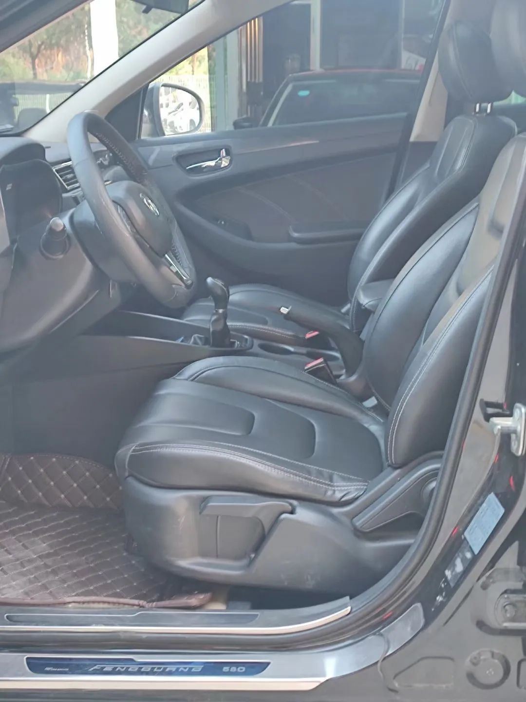 十堰龙信国际汽车城二手车过户,十堰龙信汽车城