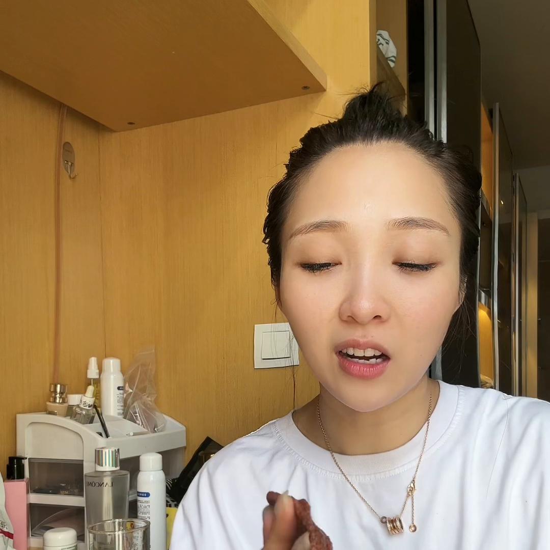 海藻面膜使用后感,海藻面膜刚开始用脸一点都不白呢