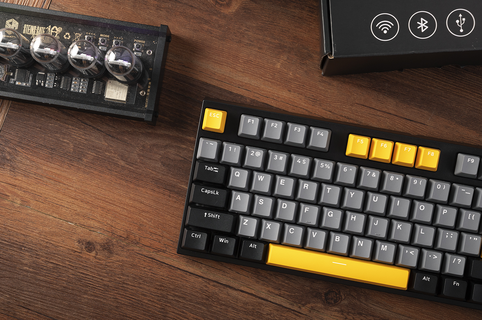 谁说机械键盘只适合电竞，文艺青年的礼物，迪摩F87歼星舰