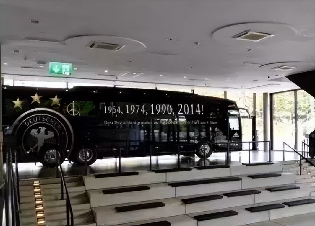 德国足球博物馆量角器,德国足球馆