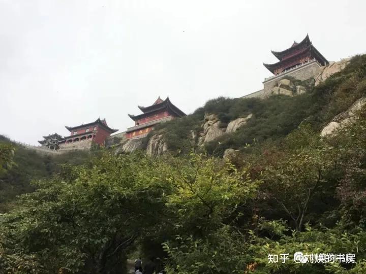 黄河为什么不连接长江,长江黄河是不是流经大半个中国