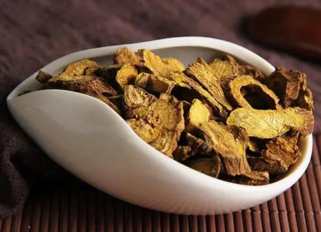 中风右侧偏瘫3味中药搞定,中风后遗症的特效药方