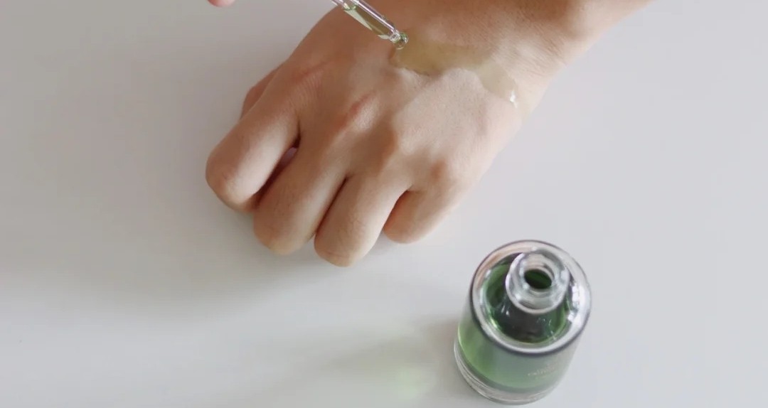 油性皮肤适合用的精华推荐,适合油敏肌秋冬用的精华油