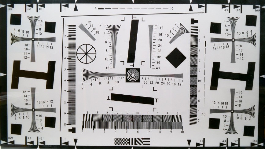 支持30倍光学变焦的便宜相机,支持0.5变焦广角拍摄视频的手机