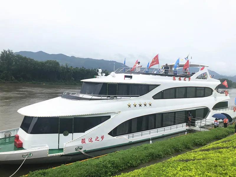 桂林福达五星游船,四星游船桂林号和风光号