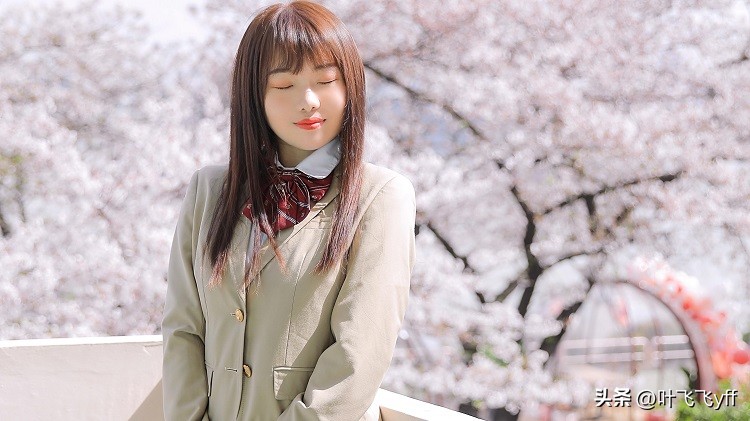 女人喜欢你不会回你信息,女人喜欢你却不说的表现