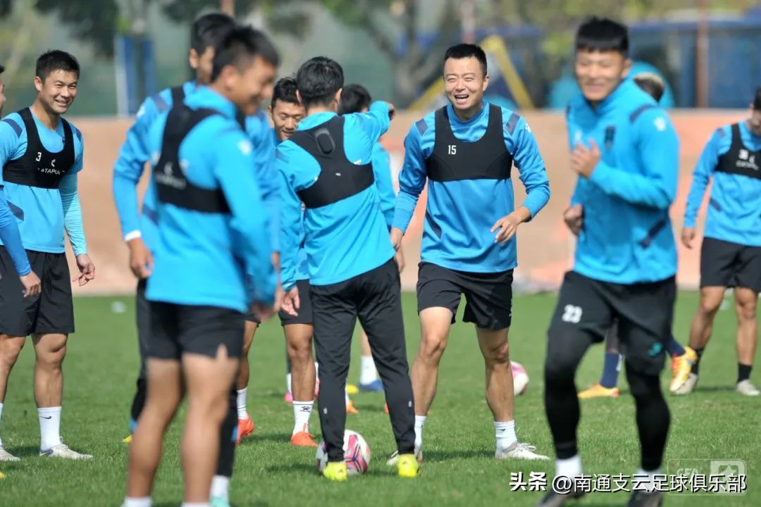 鍥藉闃熻档鏅撲笢,璧垫檽涓渃ba