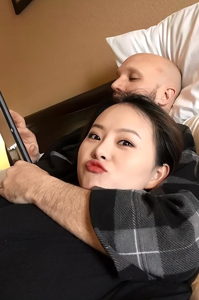 安徽人嫁美国人生三个孩子,安徽姑娘嫁到美国回国生三胎