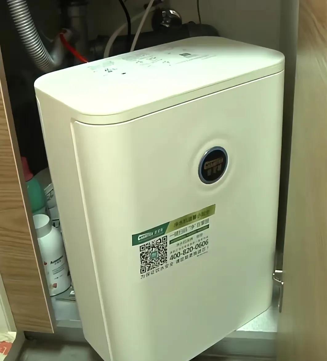 净水器接错导致用水量大增,家用饮水机进水和出水接错怎么办