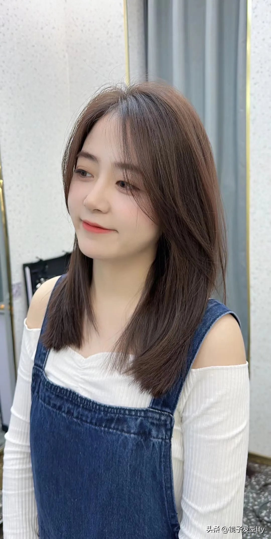 斜分发型中长发女,今年流行的女发造型