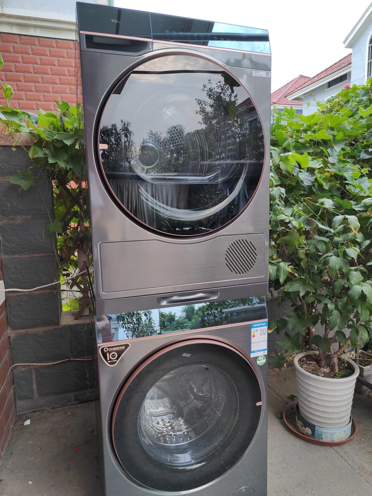 深度解读TCL洗衣机Q10的核心优点：双筒分区、变频减震、洗烘一体