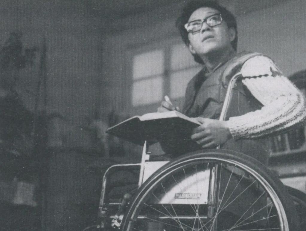 艺术家怎么表达自己的情绪,艺术家表达孤独