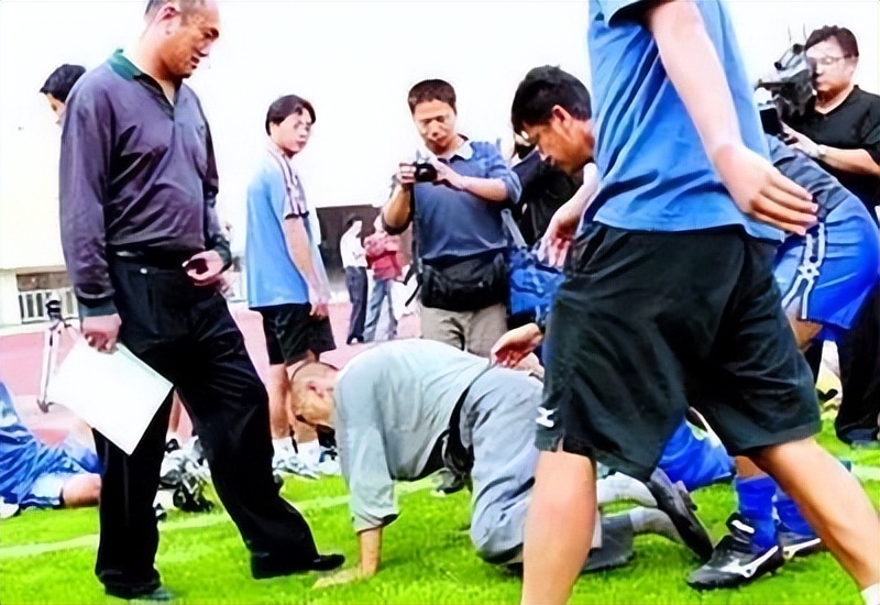 国门江洪:曾被害吸毒,不想打假球愤而退役,如今陪西安足球复兴