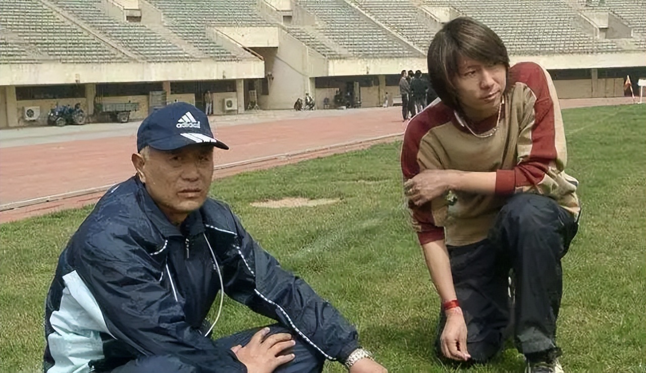 少年成恶龙可曾忆起当年足球梦