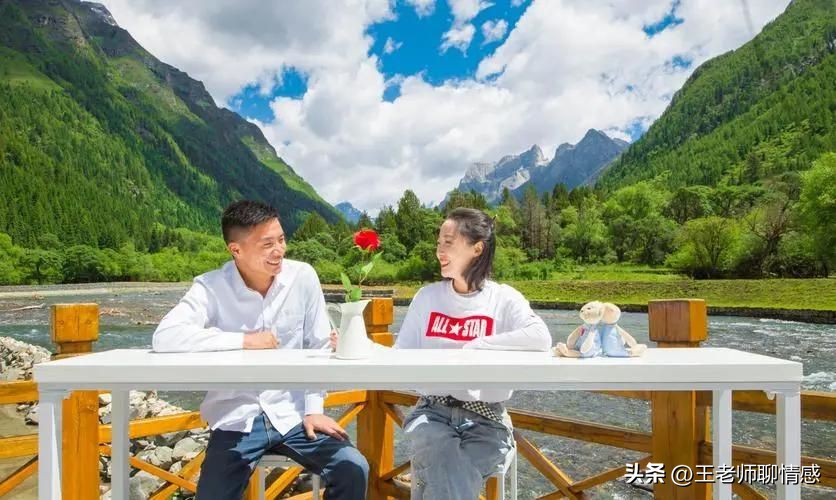 中年夫妻三观不合怎么维持婚姻,婚姻三观不合很累很压抑的说说