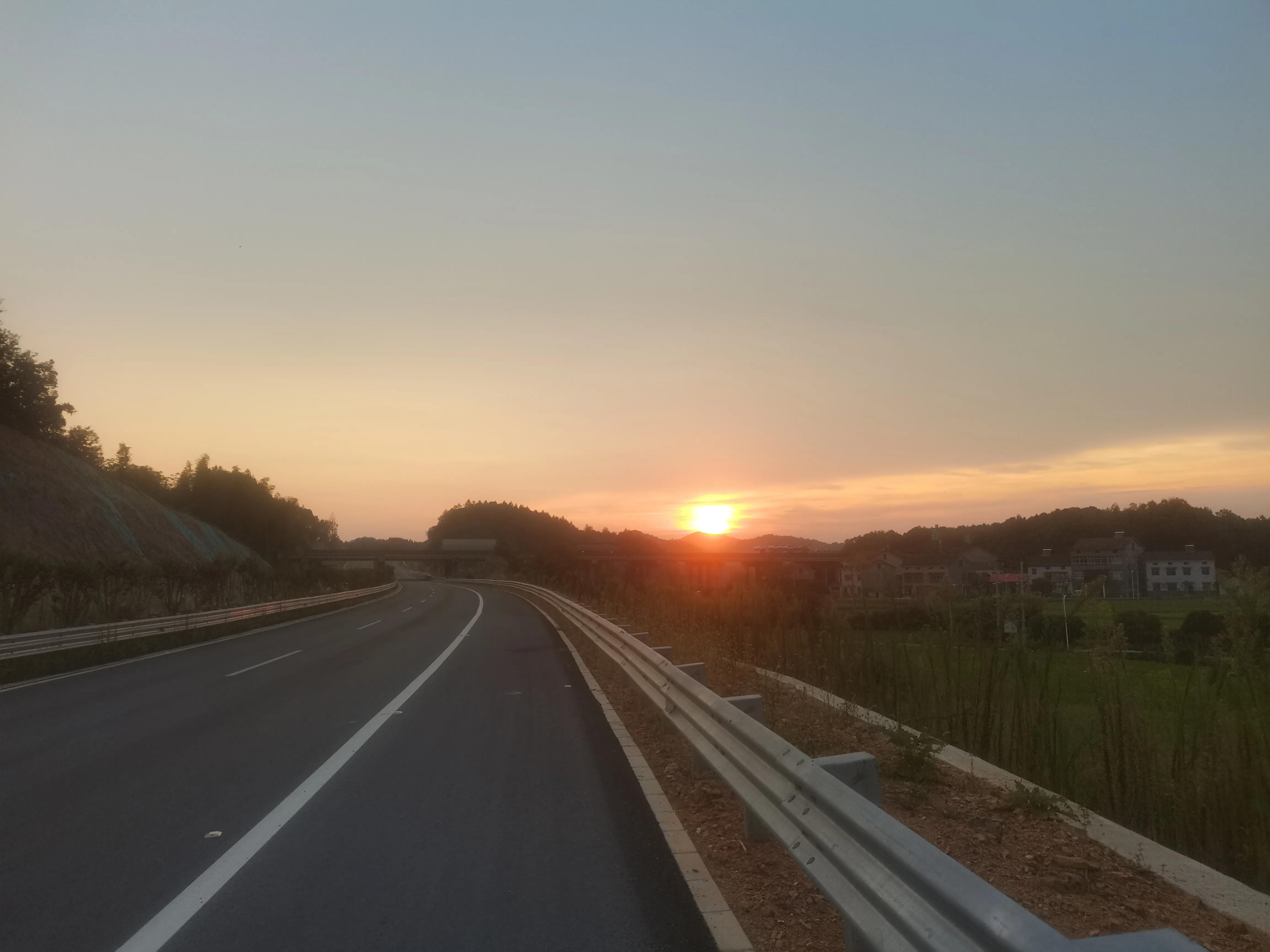 跑滴滴司机一个月可以赚多少,一个滴滴司机月收入