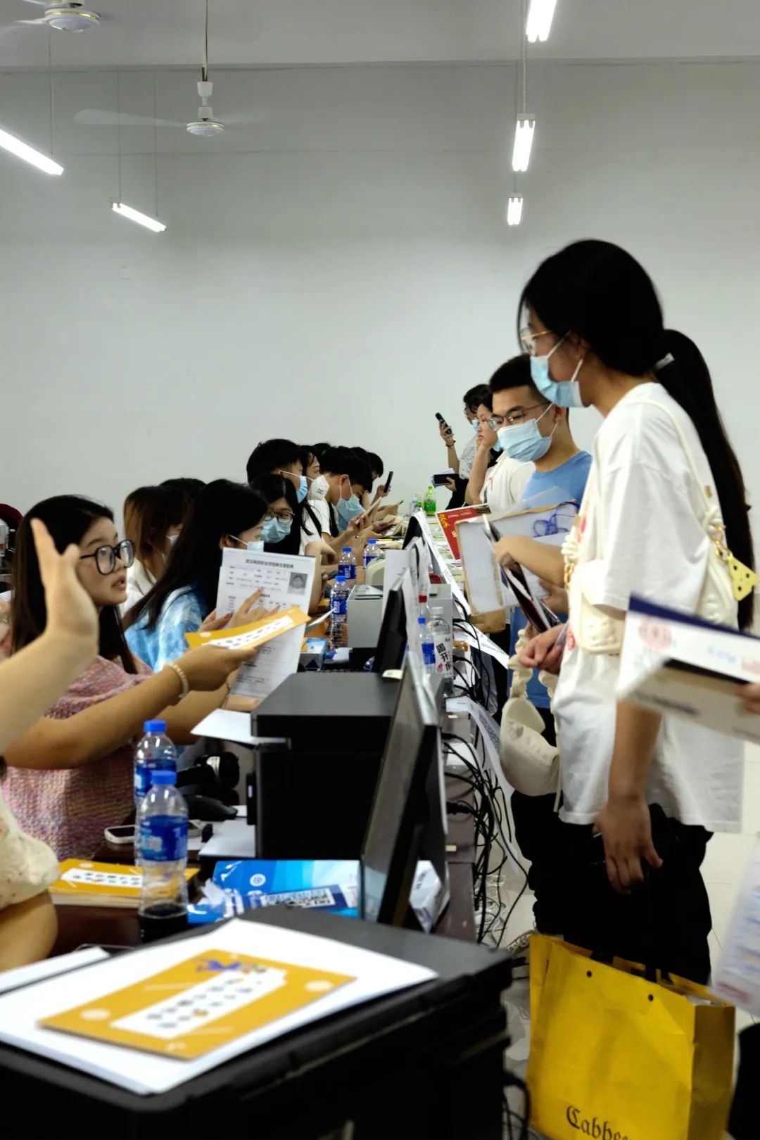 武汉商贸学院2022年新生开学时间,武汉商贸职业学院入学流程