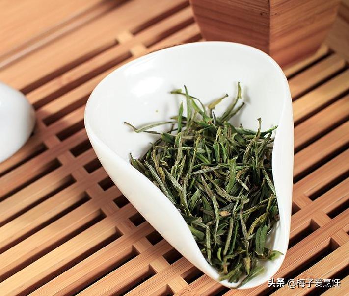 炎炎夏日记得喝这些茶消消暑,炎热的夏天喝什么茶来解暑