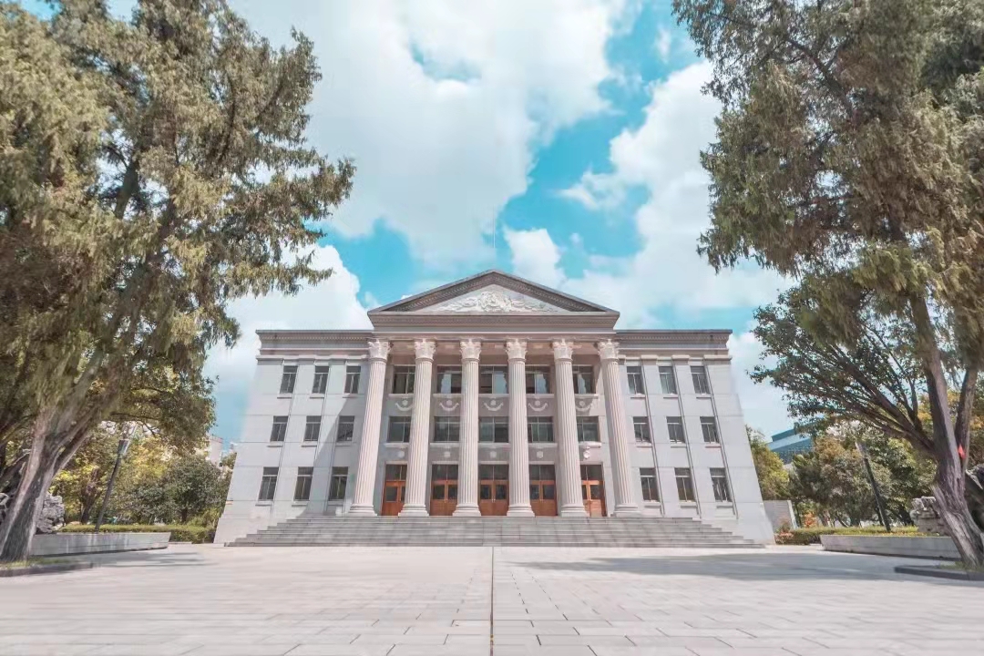 广西大学平均分最高的5个专业：外语类上榜，土木工程仅排第四