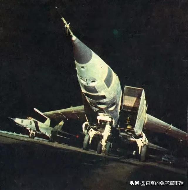 听说往航发里喷水可以增加推力，那舰载机为什么不这么做呢？