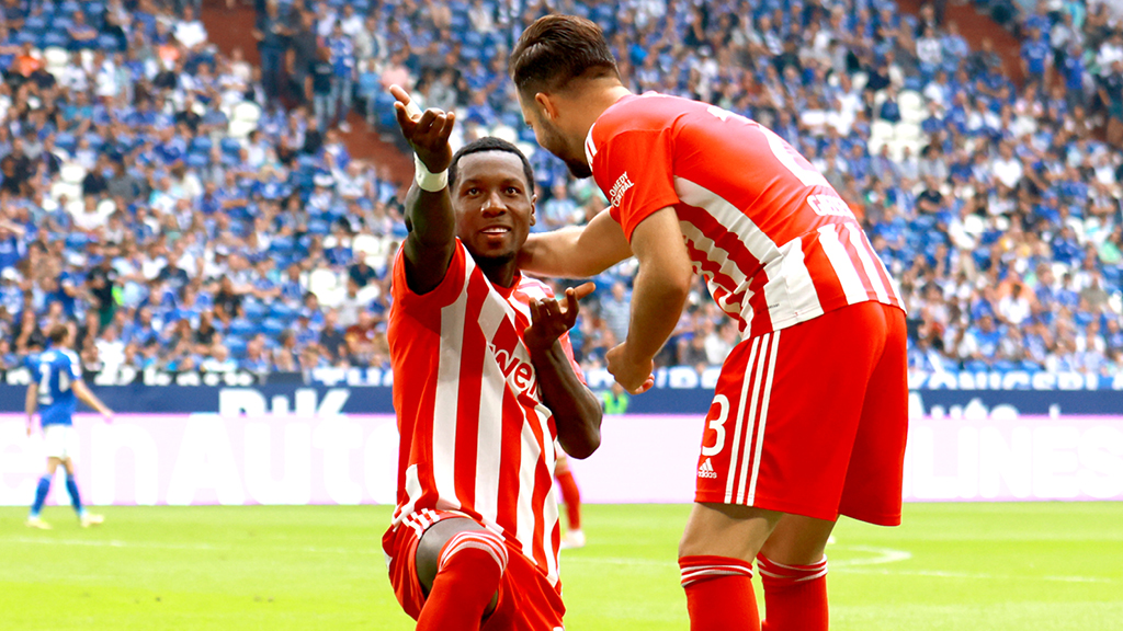 3三年自由转会加盟，本赛季他德甲独造7球，还入选了巴约最佳阵容