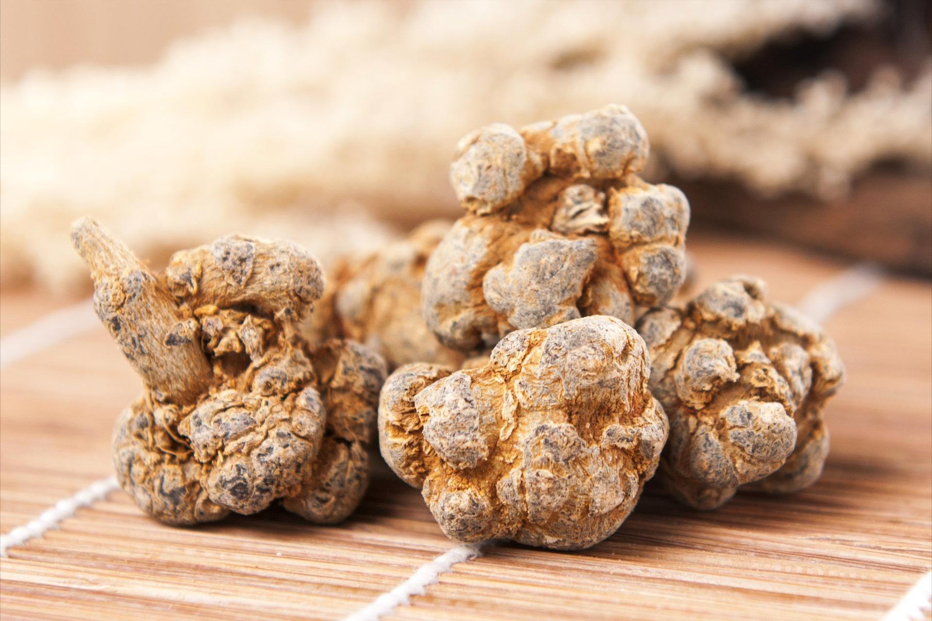 老人脑梗塞治疗方法与中药处方,脑梗塞的最佳治疗中药还是西药