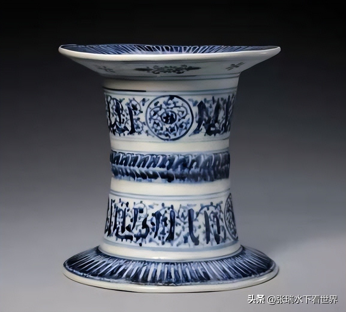 业火凝炼，玲珑惊艳，明清外销青花瓷为何成为China国货之光？