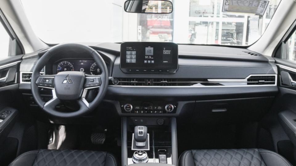 广汽三菱欧蓝德价格可以降4万吗,三菱欧蓝德停产二手车会升值么