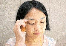 面部刮痧一刮就美,脸部刮痧刮出嫩白好肤色