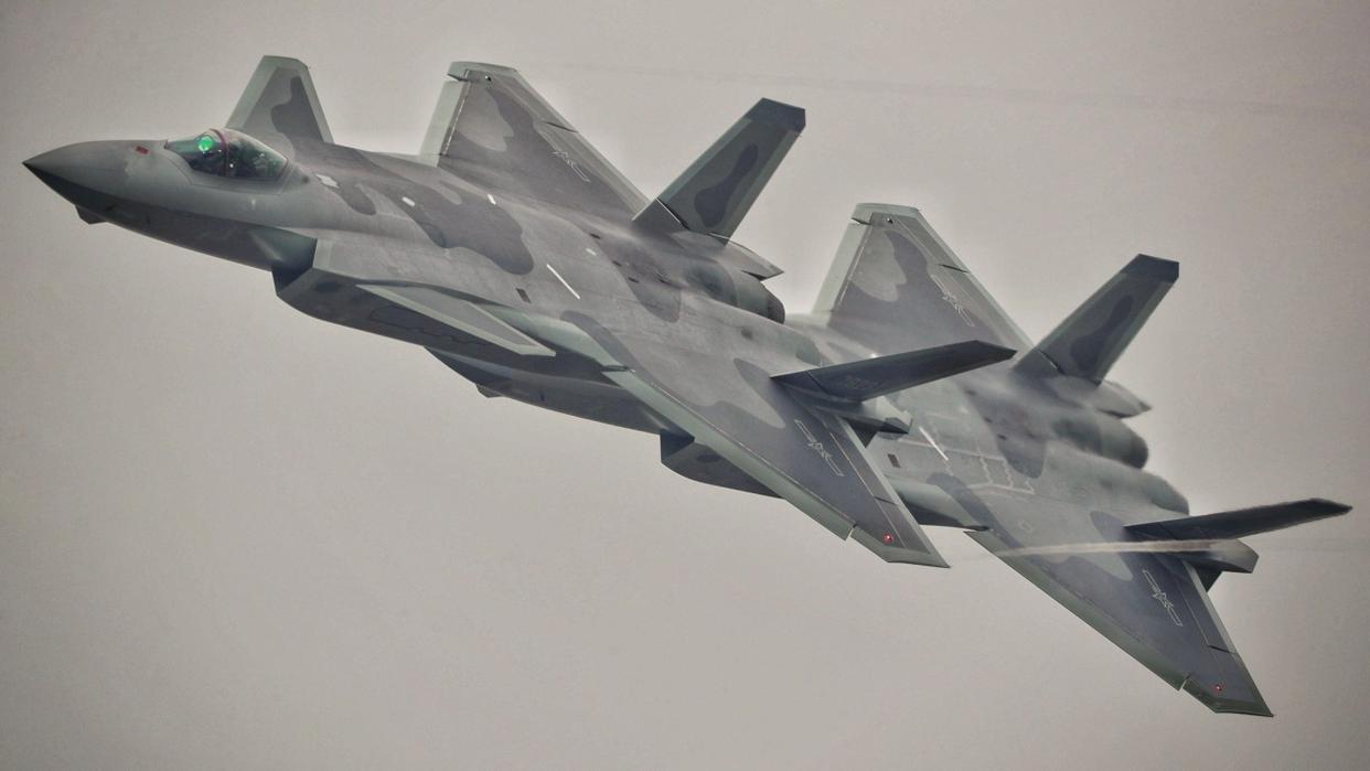 美国隐身轰炸机设计图,美国隐身飞机的研制过程