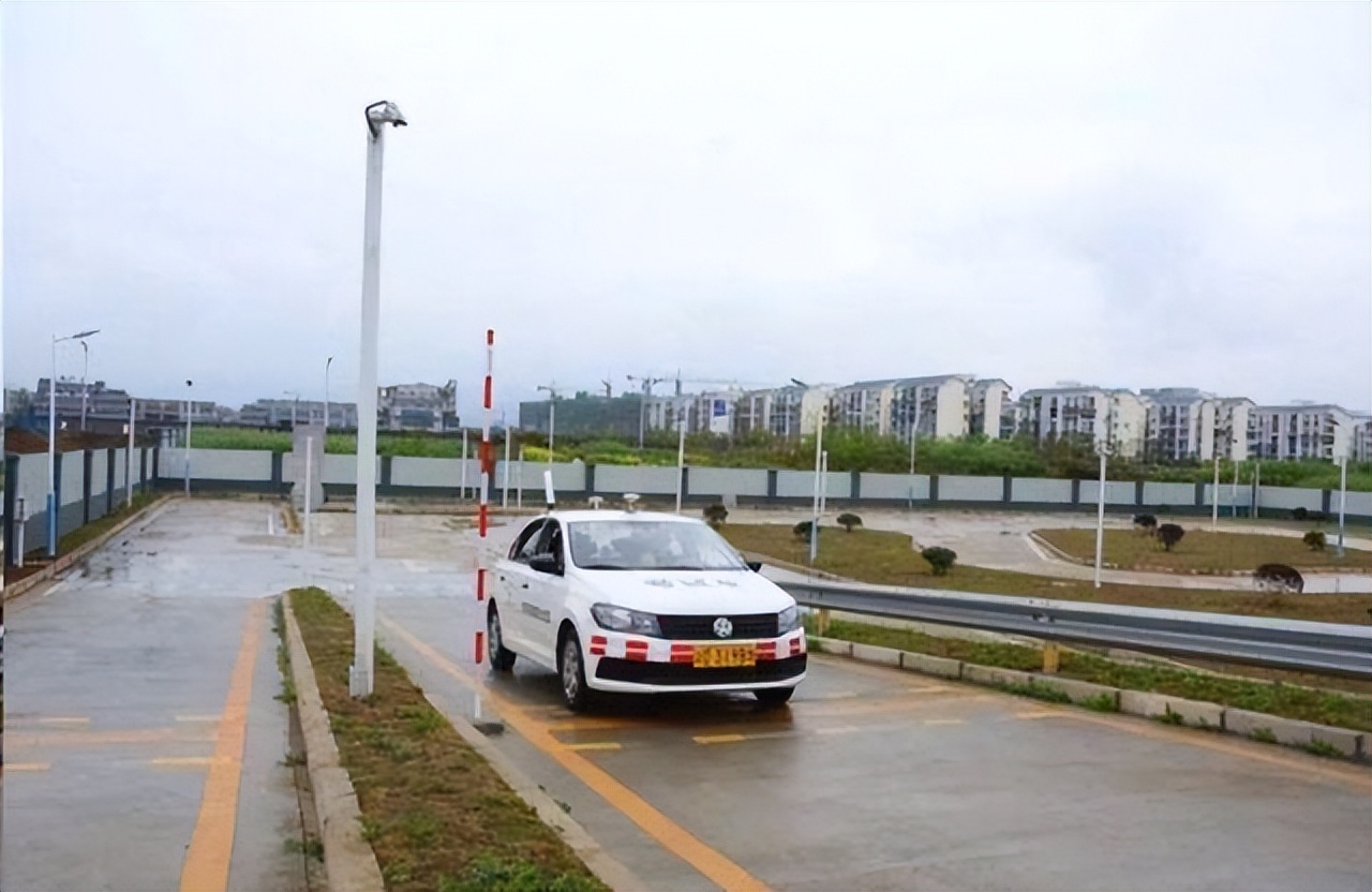 c1驾驶证扣了12怎么处理,b2驾驶证扣了9分降c1还要学习吗