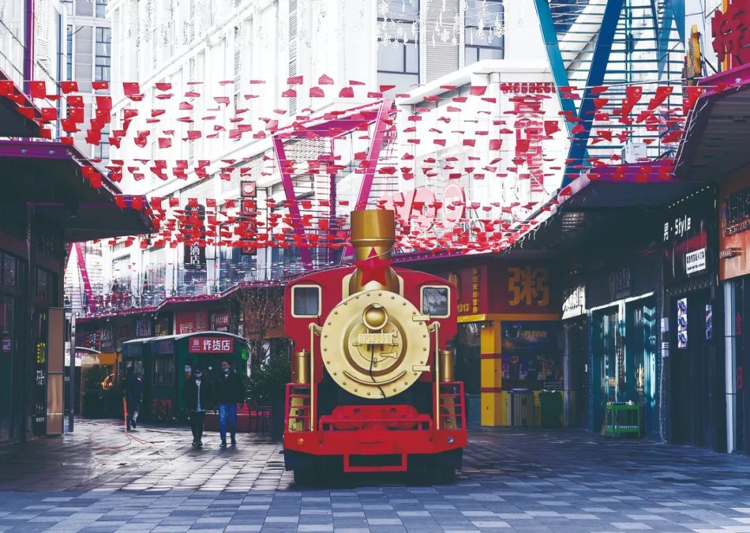 走进长春100个网红打卡地之这有山,长春春城大街网红打卡地