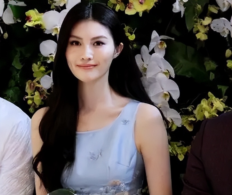 超模何穗崔始源,崔始源刘雯何穗