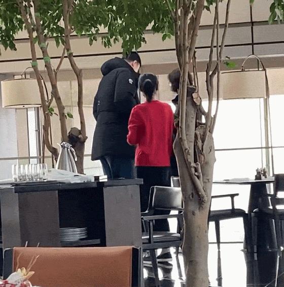 姚明女儿姚沁蕾11岁,姚明的女儿姚沁蕾10岁会打篮球么