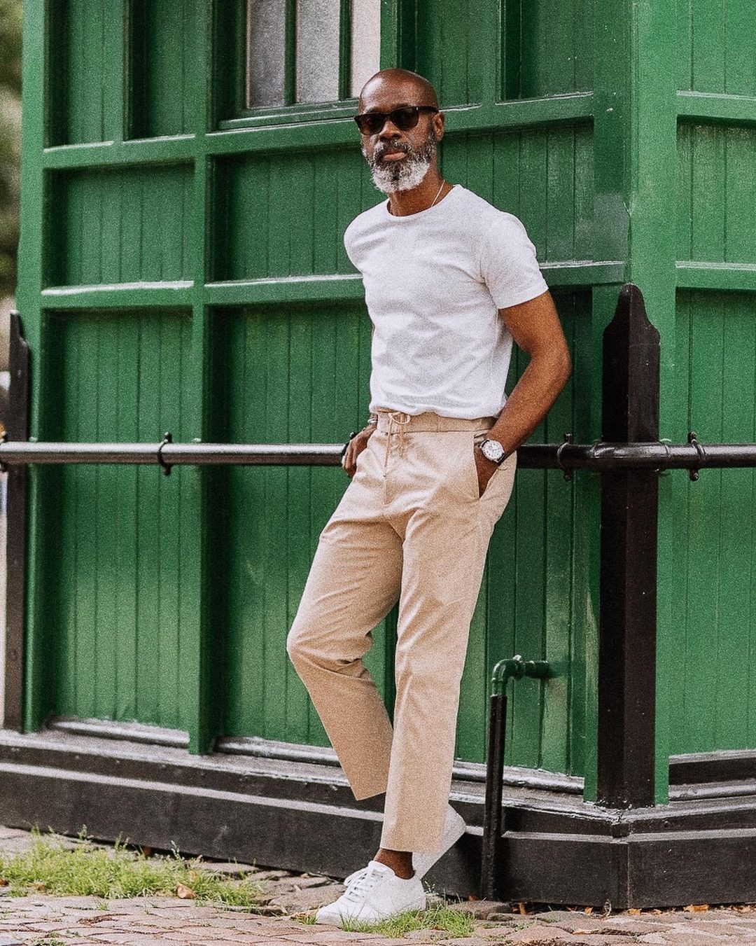 休闲西裤搭配什么鞋好看男士,休闲小脚西裤可以配什么鞋男