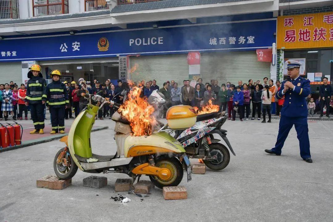 电动车充电要小心防范火灾别大意,电动车火灾充电注意事项