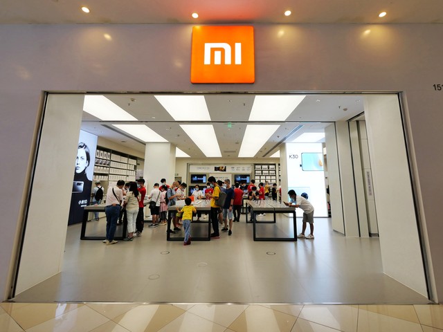 扑簌迷离，买苹果手机打开居然是沐浴露，人民网：学学小米的售后