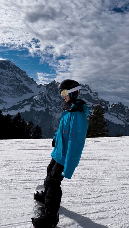 韦世豪老婆吴雅家世,韦世豪和老婆秀恩爱