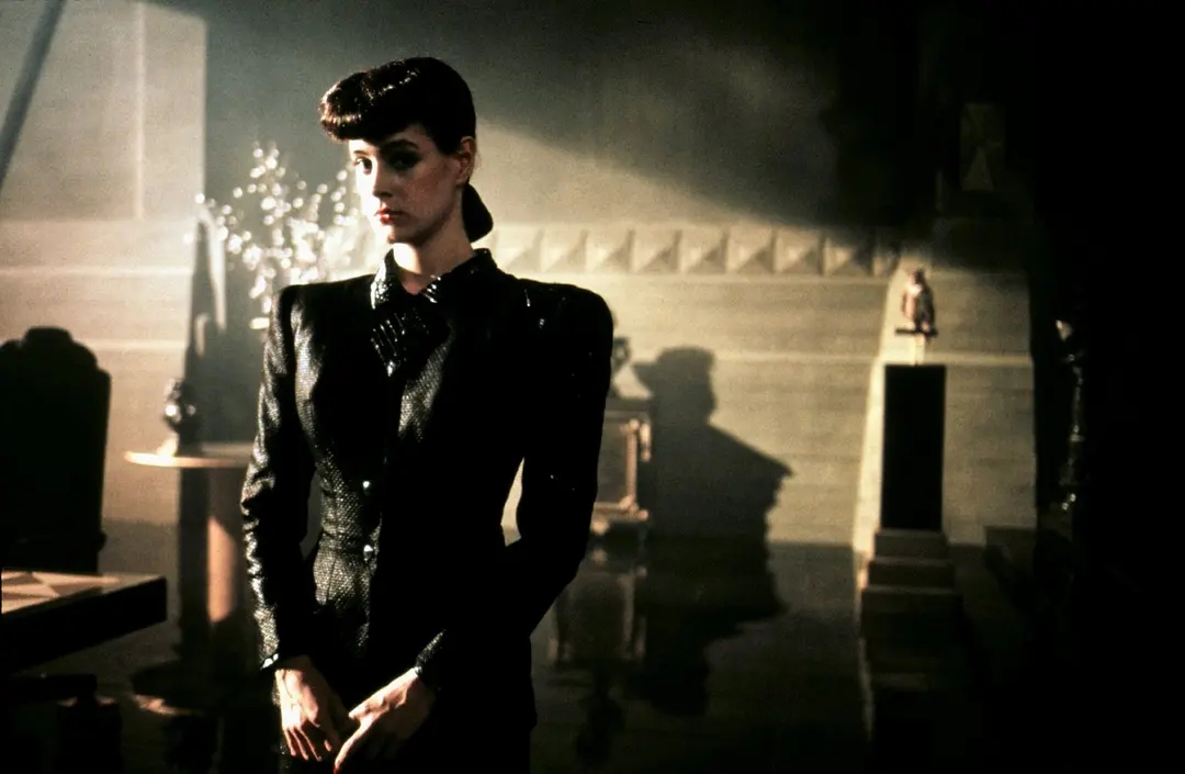 和复制人相爱或发现自己是一个复制人，意味着什么：《银翼杀手》