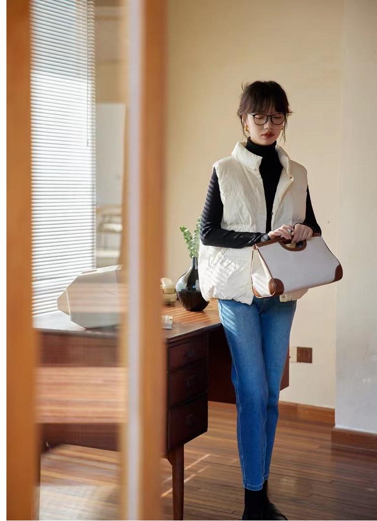 短款羽绒服简约穿搭穿出高级感,小个子冬天穿长款羽绒服好看吗