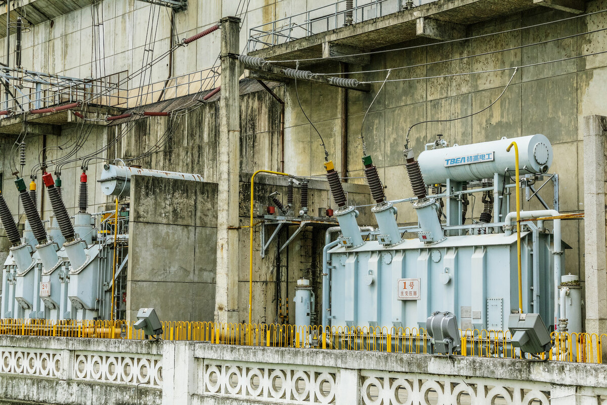 十堰烂尾楼视频,十堰兴和烂尾楼新消息