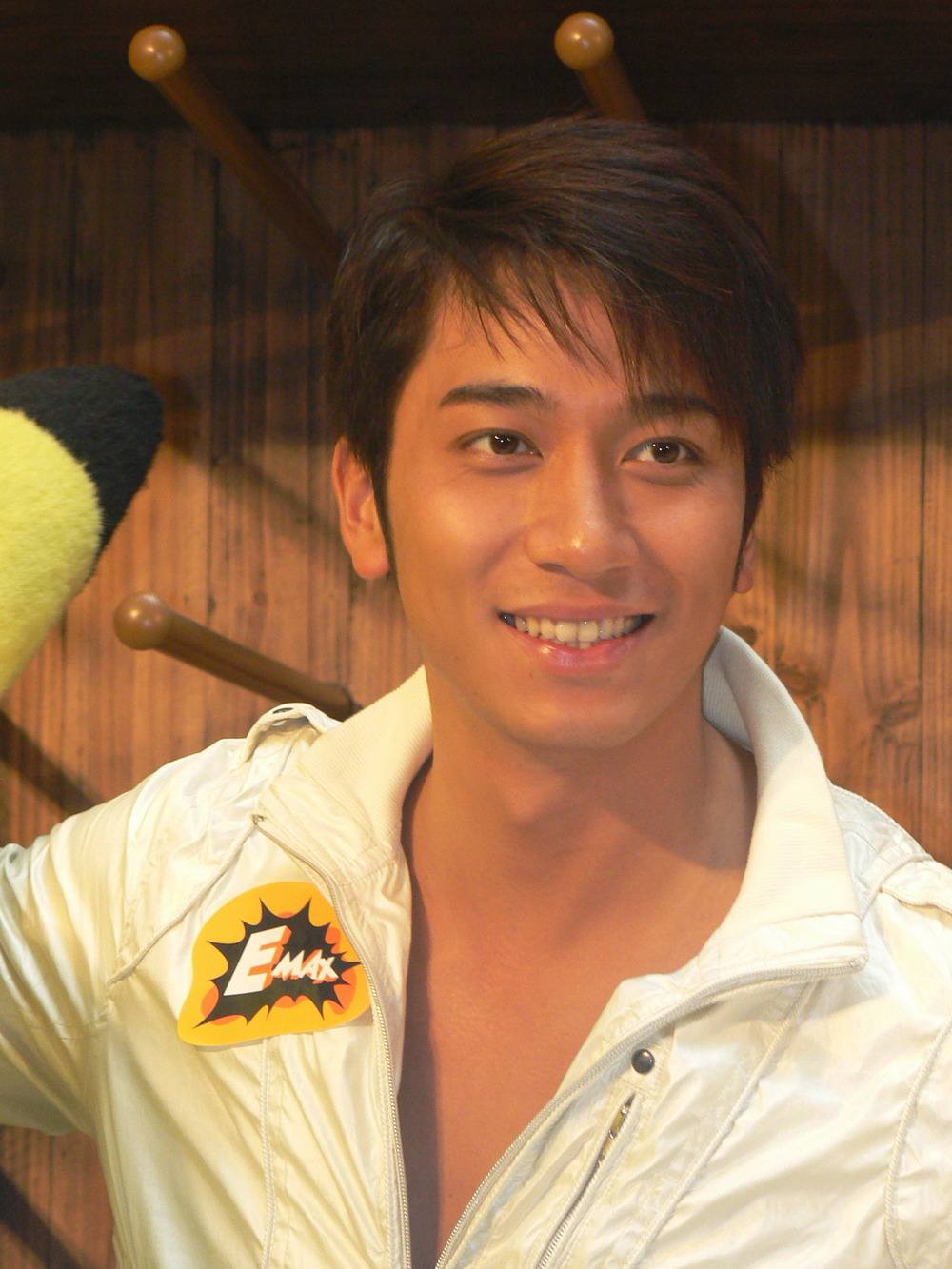 终生没结婚的香港三大男明星,至今未结婚的九位男明星