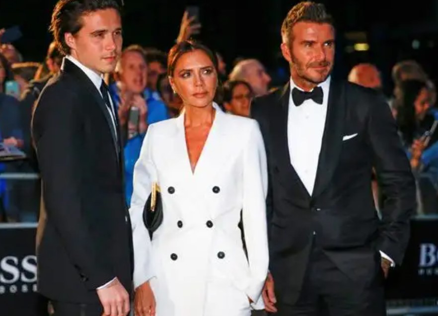 拒绝婆婆提供的婚纱,让老公布鲁克林冠妻姓,妮可拉什么来头?