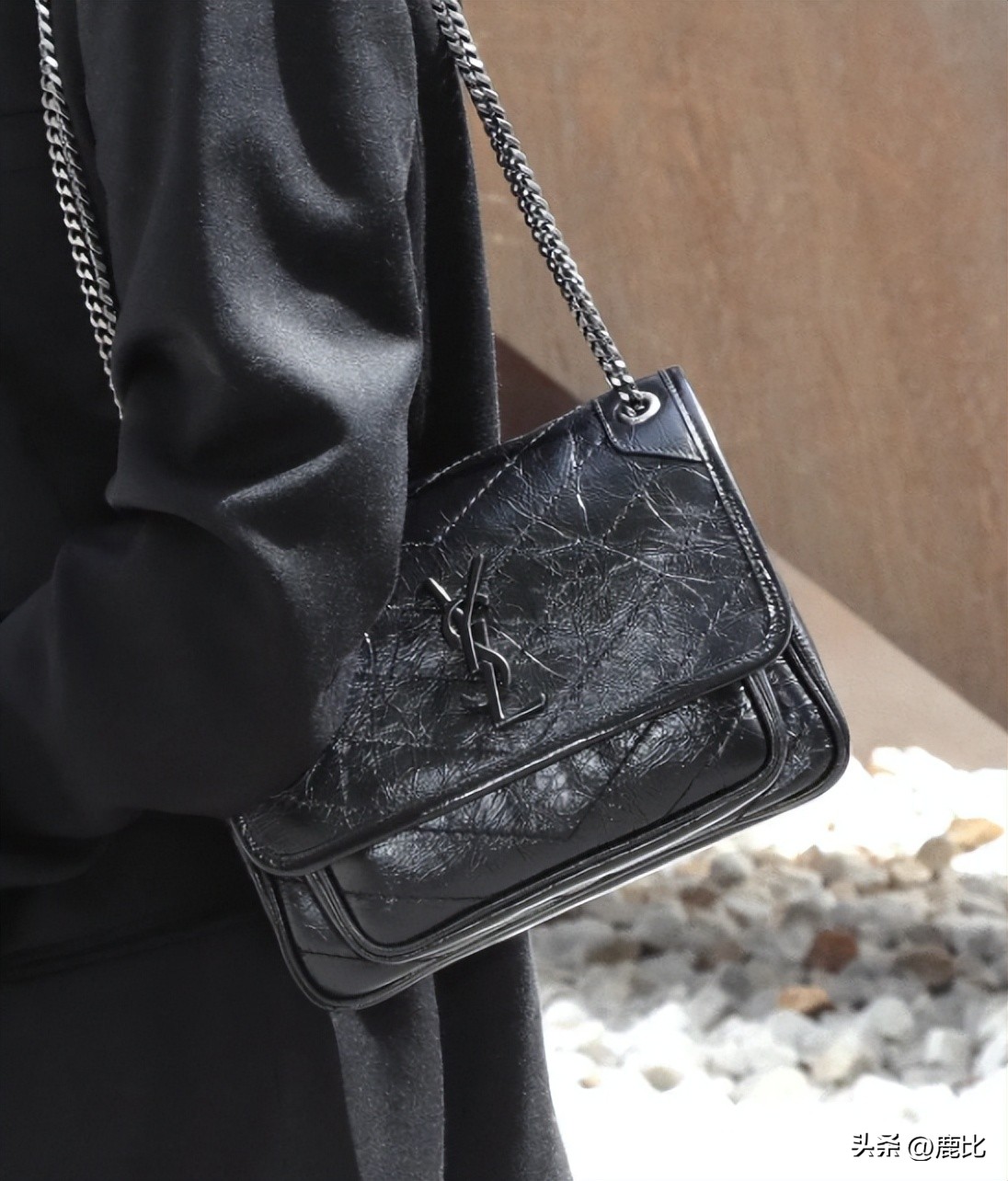 为什么chanel包价格上万,chanel必买十款包价格