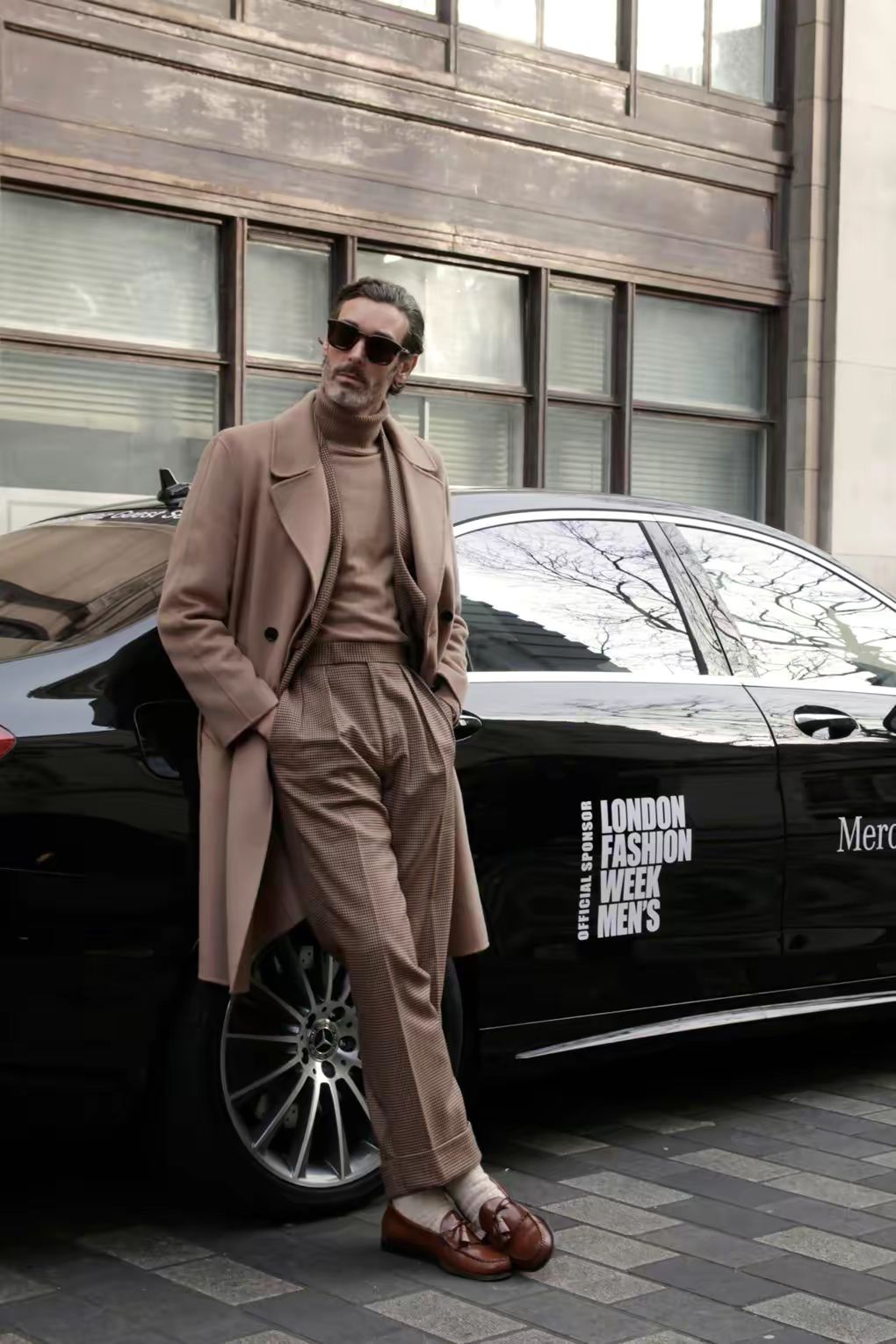 西装大衣穿搭高级感男人,穿休闲西装很有气质的男人