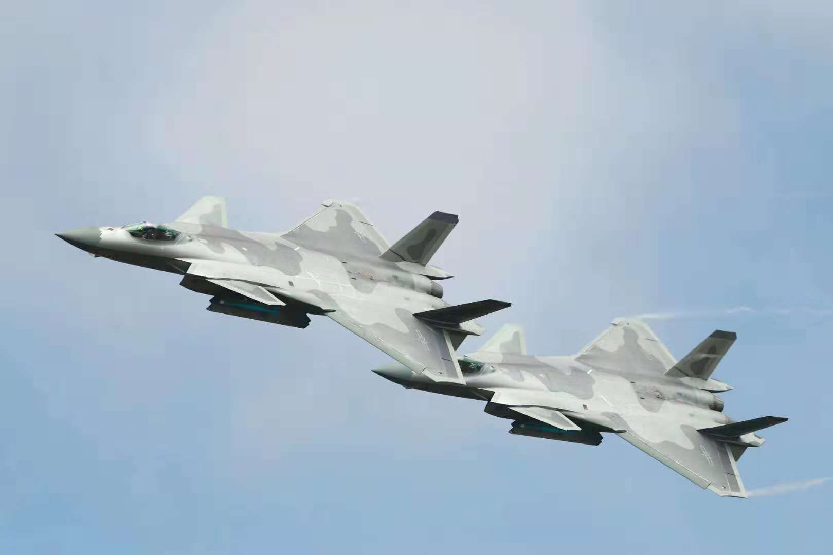 生产一架歼20战斗机要多少天,歼20曝光生产线意味着什么