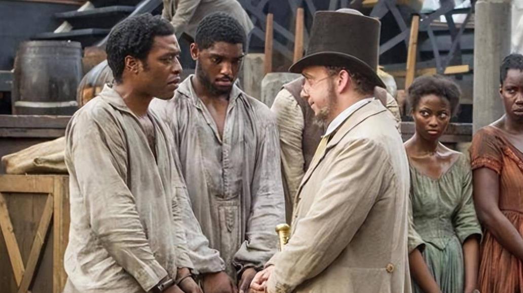 关于古罗马人从战场上得到女俘并成为奴隶后通常会做什么