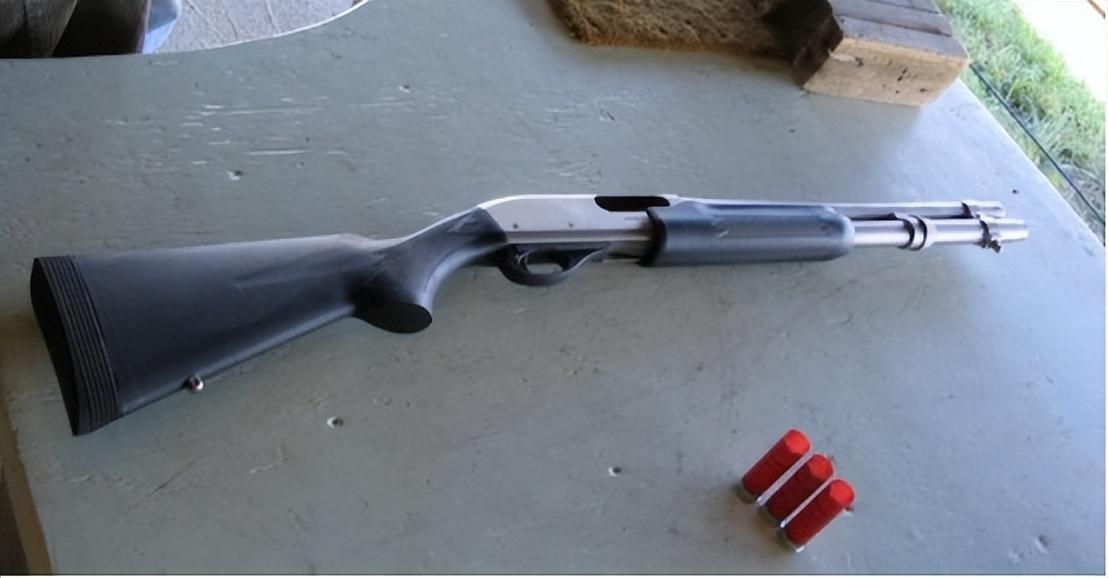 60岁老太*体下**被丈夫塞生石灰，还缝了三针，抬土枪崩他一炮